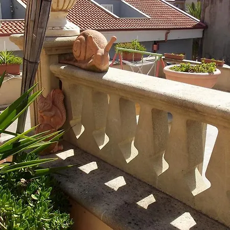 Vico Vacanze Bed & Breakfast 4*