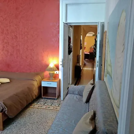 Vico Vacanze Bed & Breakfast 4*