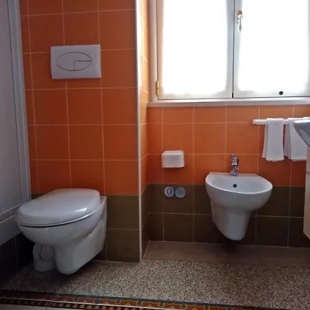 Vico Vacanze Bed & Breakfast 4*