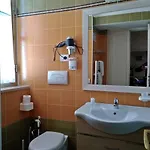Alojamento de Acomodação e Pequeno-almoço Vico Vacanze