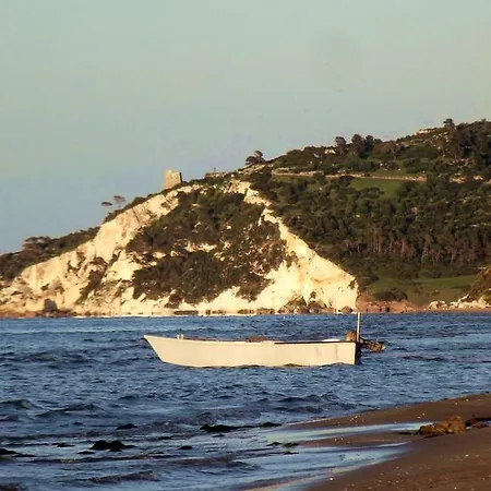 Vico Vacanze לינה וארוחת בוקר