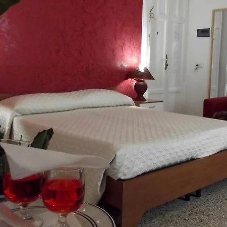Vico Vacanze 4* ויקו דל גרגאנו
