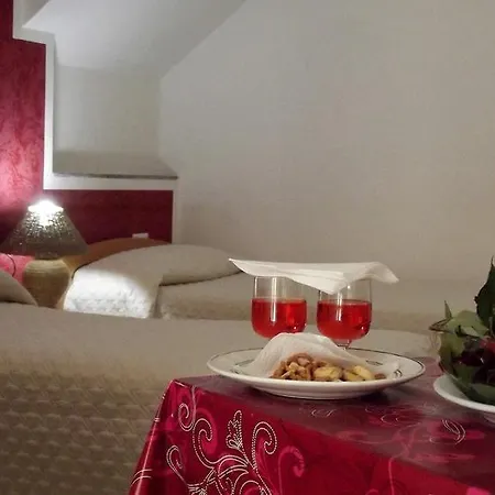 Vico Vacanze Bed & Breakfast 2*