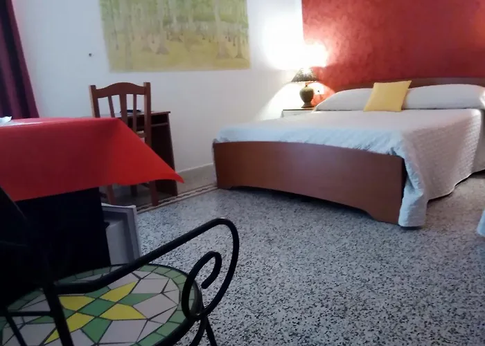 فندق مبيت وإفطار Vico Vacanze 4*